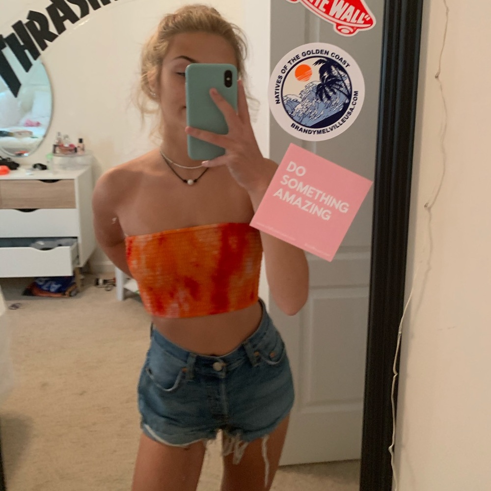 tie dye crop top